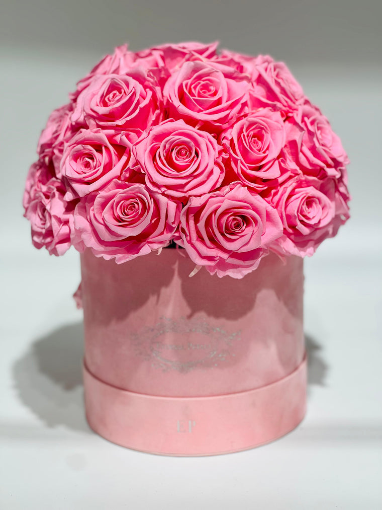 20-25 ROSES | PINK ROUND BOX (LIGHT PINK) - DELIVERY IN DUBAI